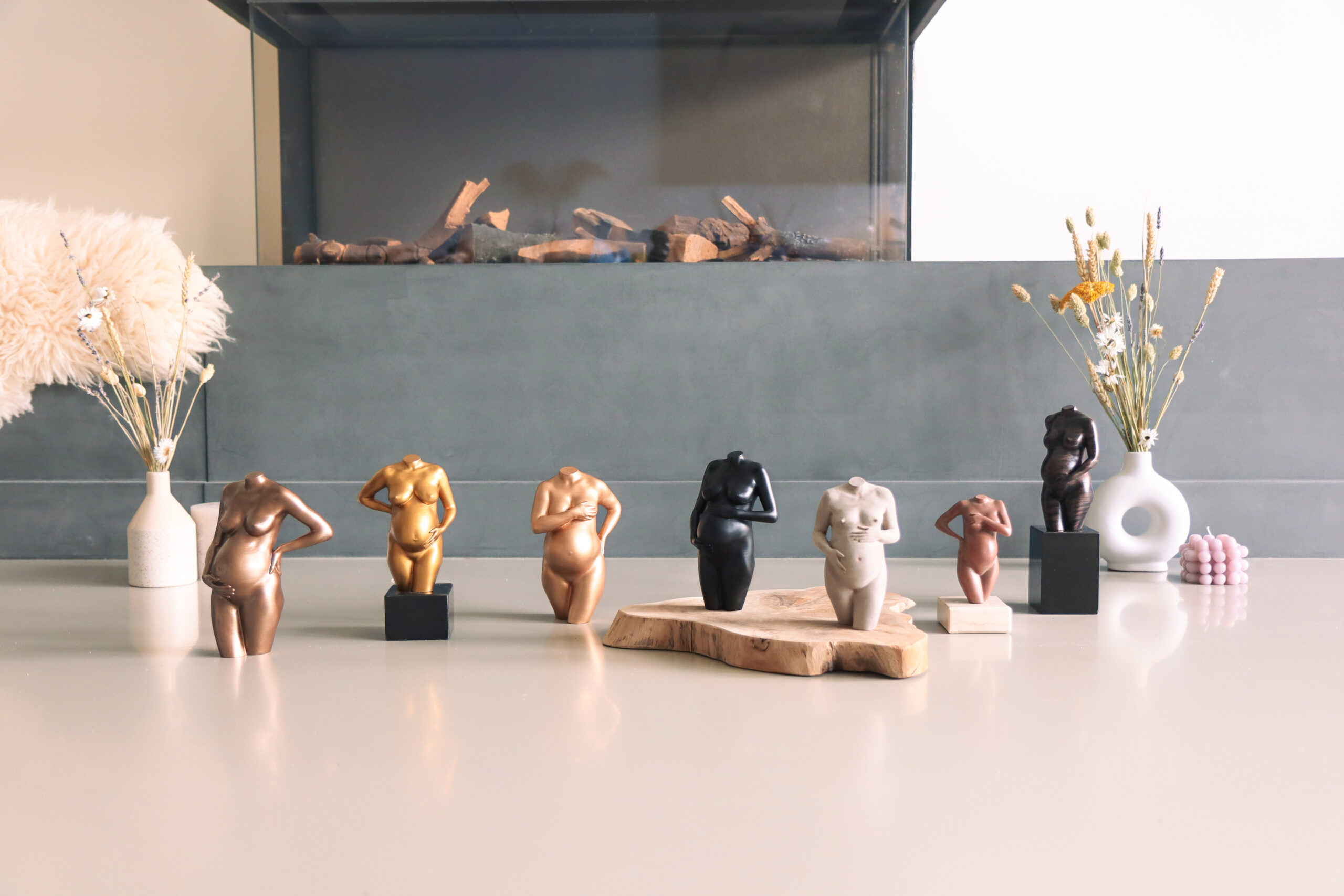 Belly statues